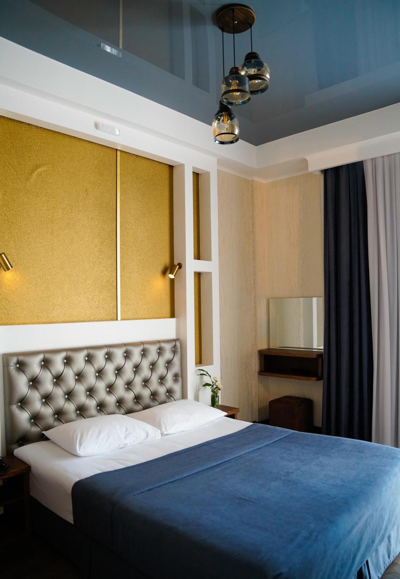 Hotel Panoramic Kutaisi Bagian luar foto