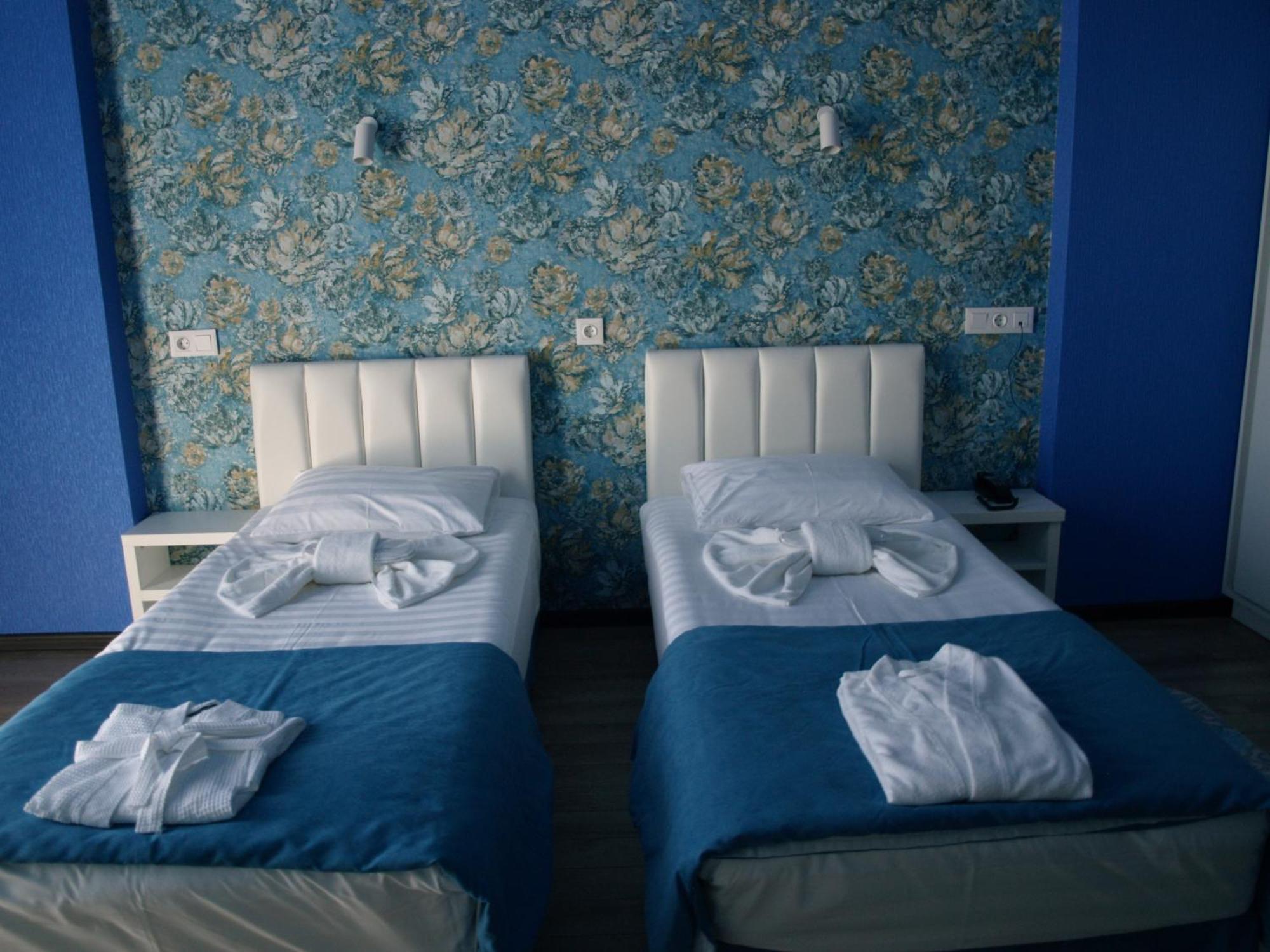 Hotel Panoramic Kutaisi Bagian luar foto