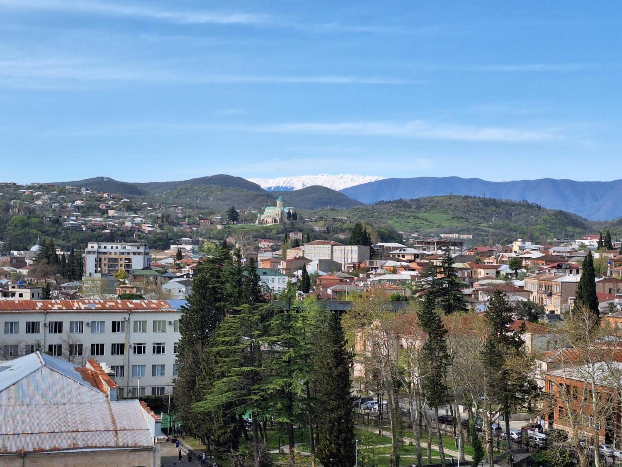Hotel Panoramic Kutaisi Bagian luar foto