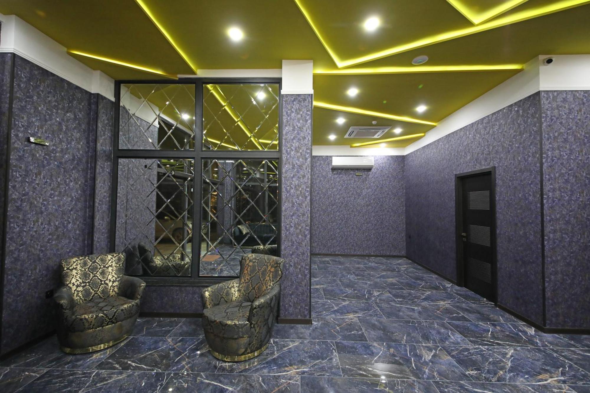 Hotel Panoramic Kutaisi Bagian luar foto